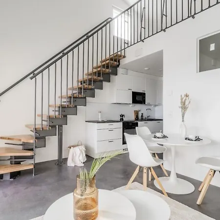 Kotimaailma - Kaunis Ja Hyvin Valoisa Kaksio Vantaalta *