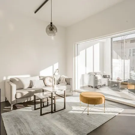 Kotimaailma - Kaunis Ja Hyvin Valoisa Kaksio Vantaalta * Vantaa